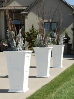 Fairfield Self-Watering Tall Patio Planters, 28” -Optimal Garden Care 39 342 106V tif