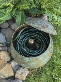 Acorn Hose Pot -Optimal Garden Care 3 4 crop 8613361 01V