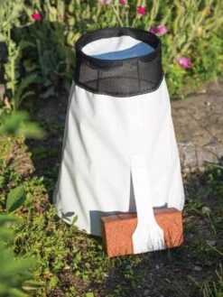 Rosy Cozy® Rose Cone, Large -Optimal Garden Care 8593415 0528 tif