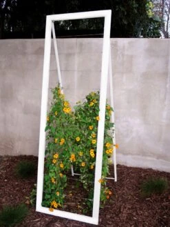 Mira Modern Garden Trellis Sr. -Optimal Garden Care 8600513 03v mira modern garden trellis sr cloud white