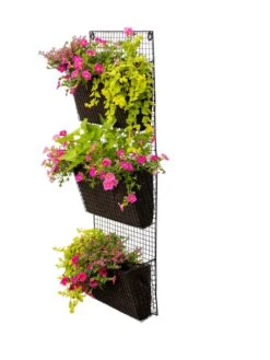 Wire Wall Pockets Vertical Gardens -Optimal Garden Care 8609201 0407 tif