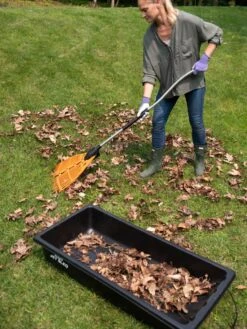 Gardener's Summer Sled And Cover -Optimal Garden Care 8611047 025 tif